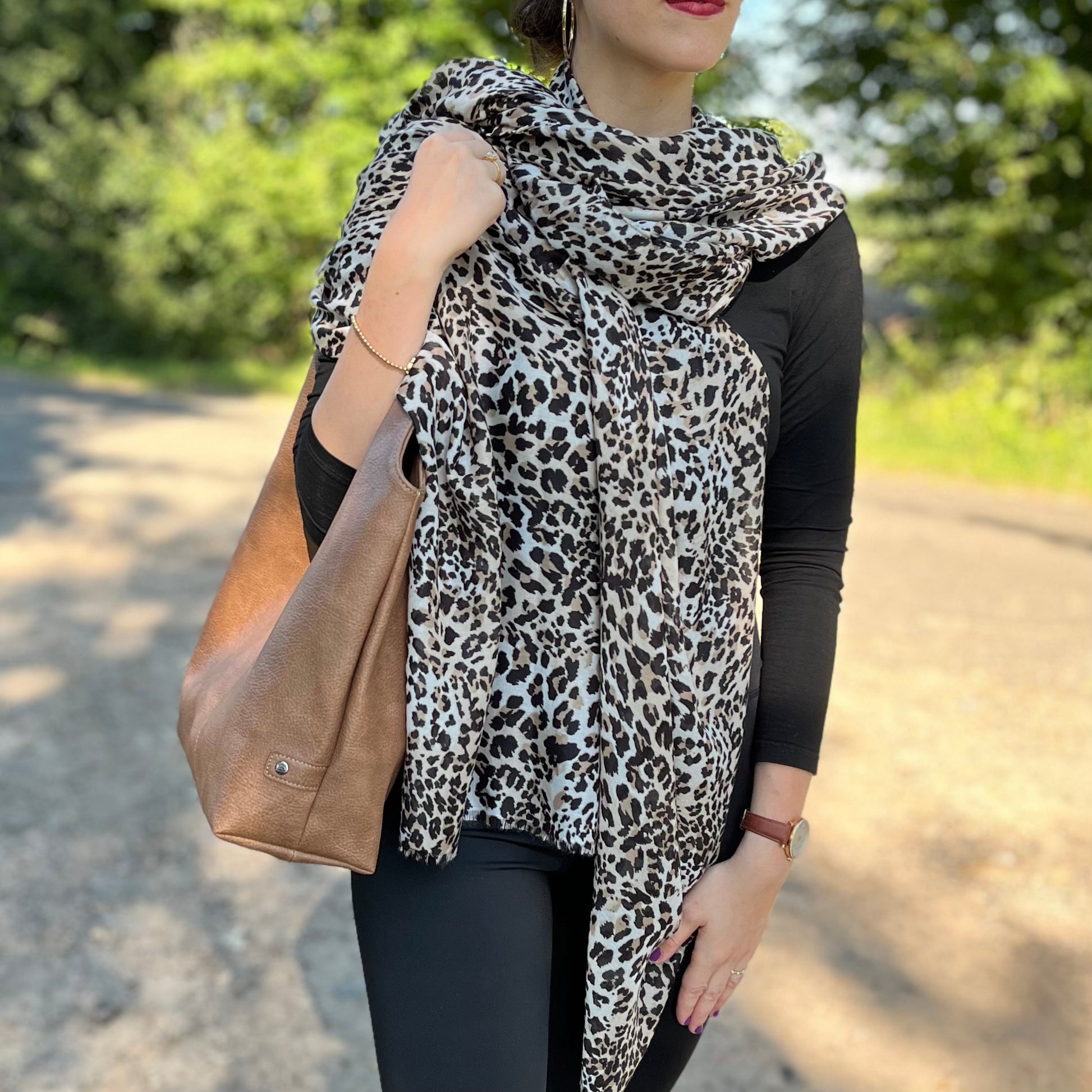 großer Schal-Animalprint-braun