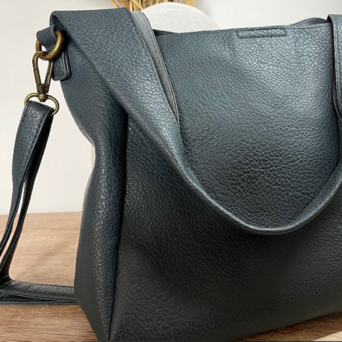 Tasche mit zwei Tragevarianten