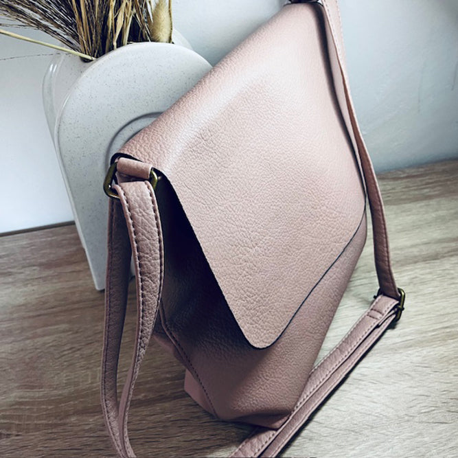 Tasche mit Schultergurt